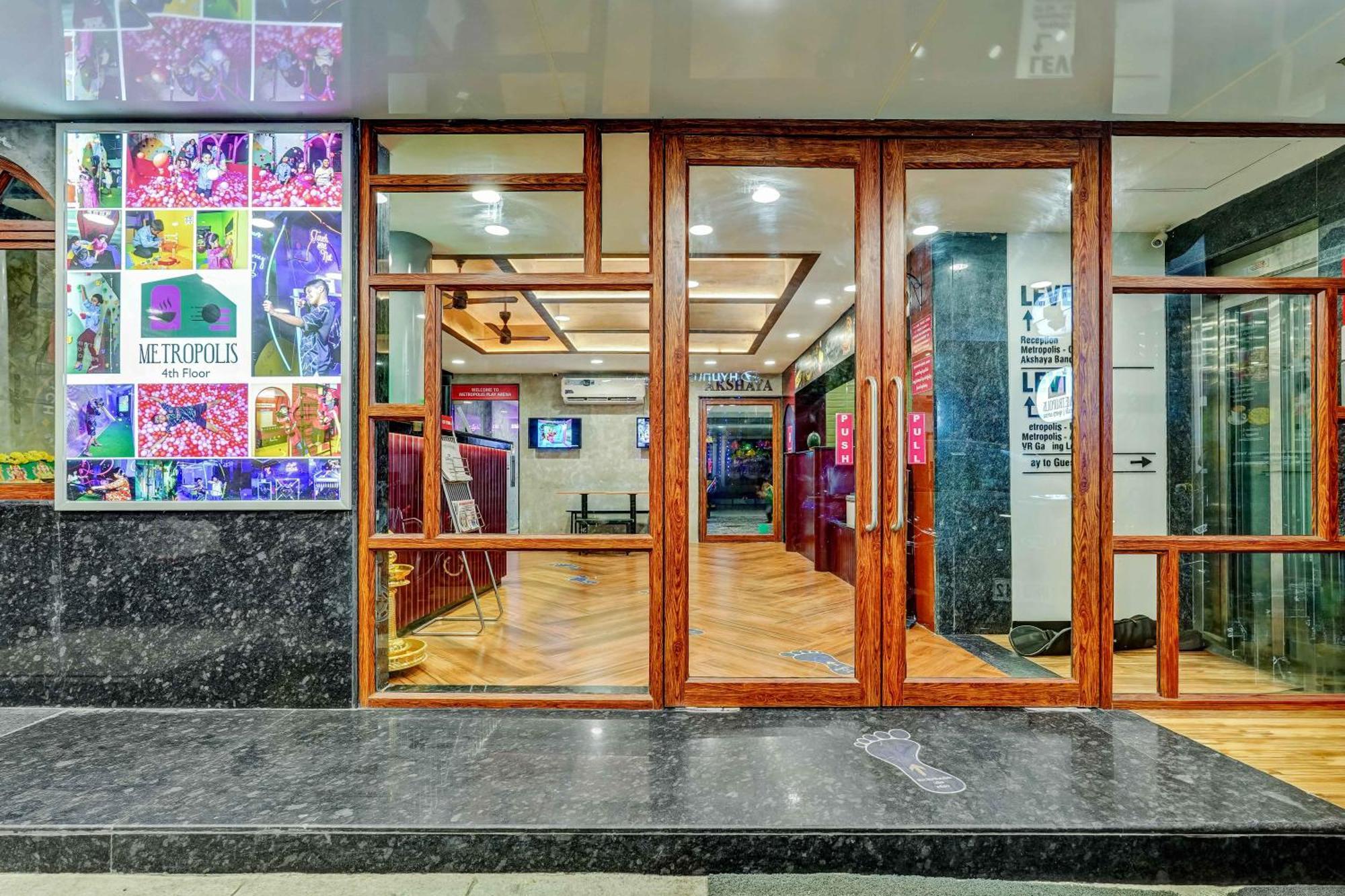 Season 4 Residences - Teynampet Near Apollo Hospital ,Balaji Dental, Us Consulate Chennai Exterior foto